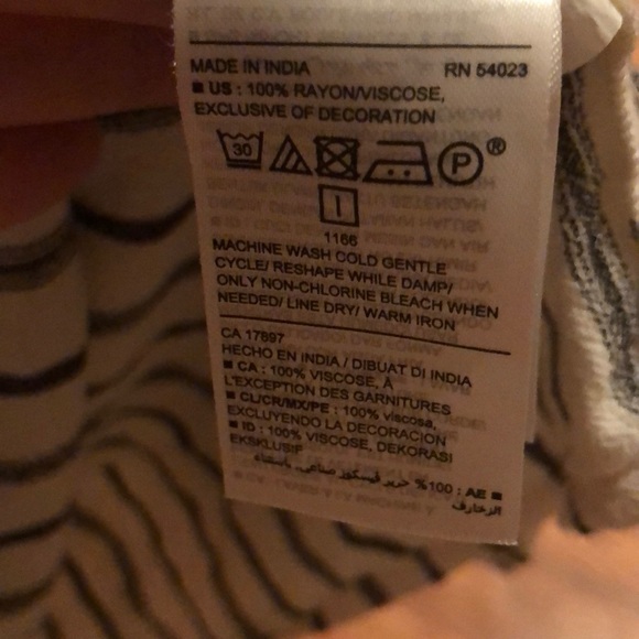 Striped Old Navy cap flutter sleeve - Picture 4 of 5